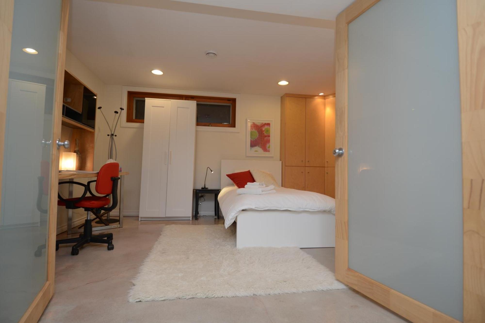 U Of A Homestay, Trails & Whyte Ave 埃德蒙顿 外观 照片