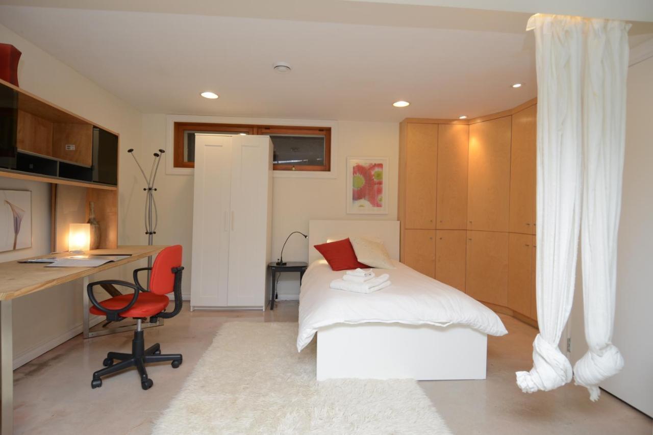 U Of A Homestay, Trails & Whyte Ave 埃德蒙顿 外观 照片